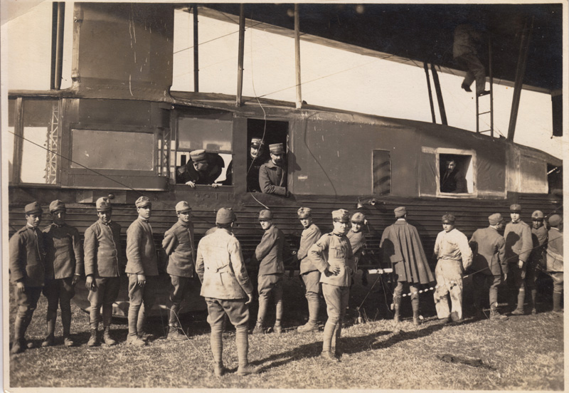F.6  gondola a terra
