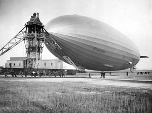 Hindenburg_mooring_a#AB45DE